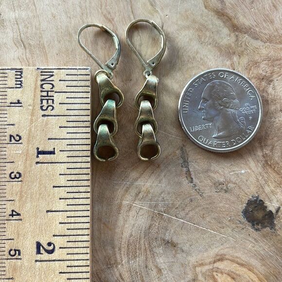 Vintage Brass Chain Link Earrings - Picture 4 of 4